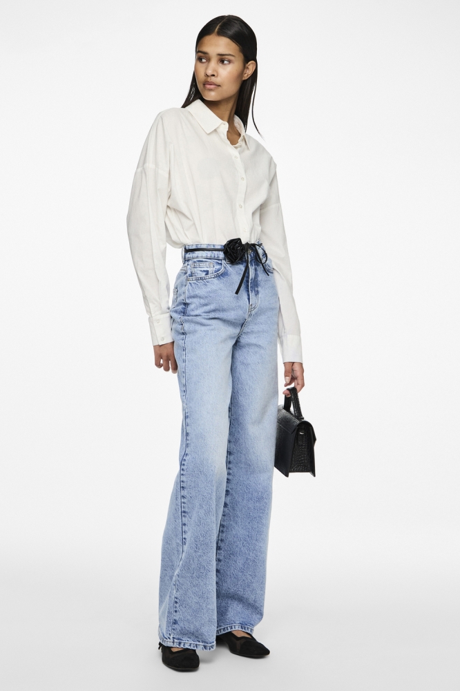 Pieces blauwe dames jeans | Model
