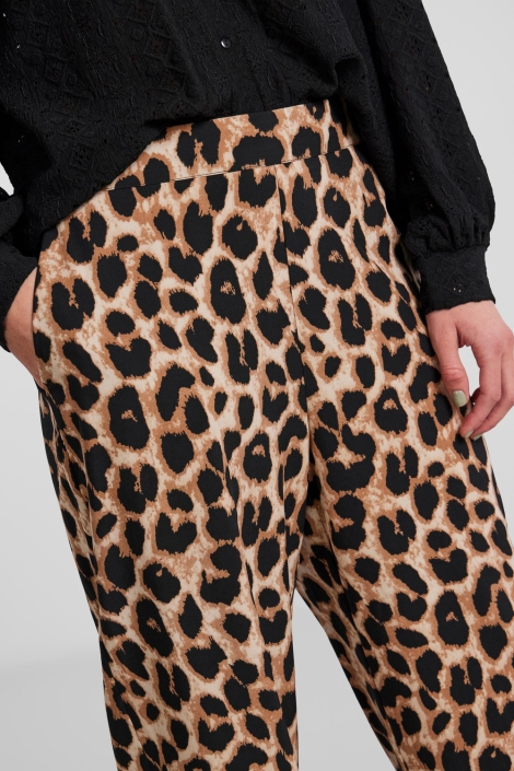 Pieces beige dames broek | Close up
