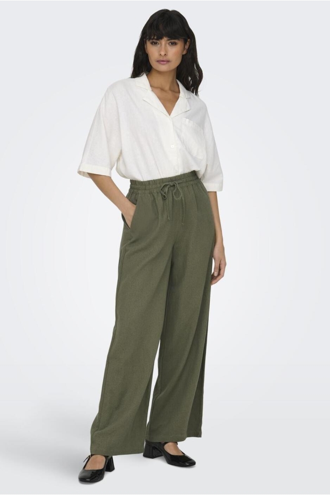 Jacqueline de Yong groene dames broek | Model
