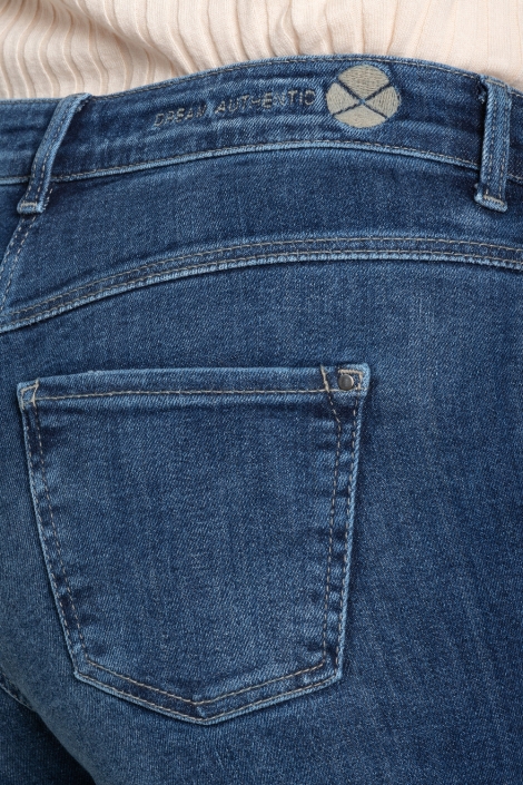 Mac blauwe dames jeans | Close up