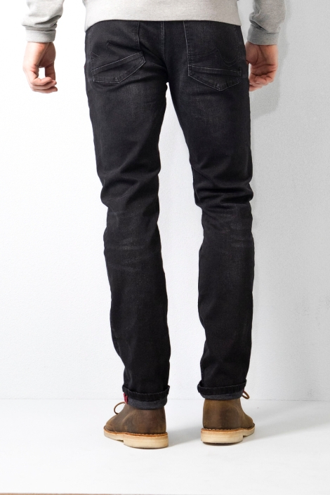 Petrol Industries zwarte heren jeans | Model achteraanzicht