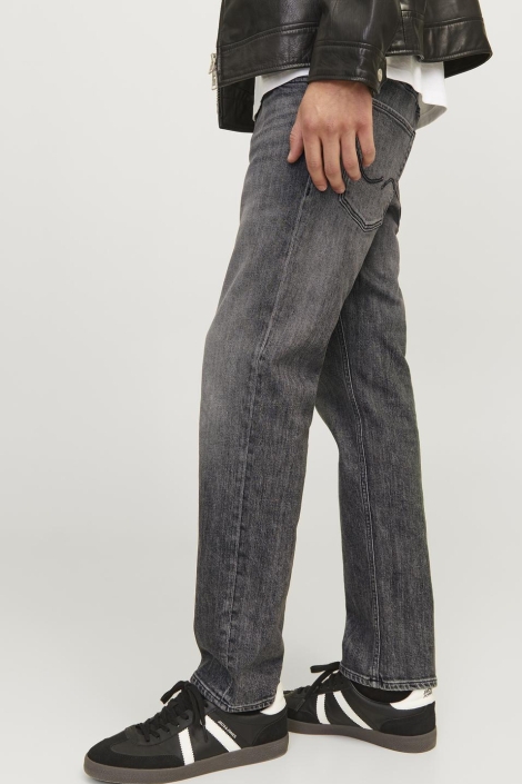Jack & Jones grijze heren jeans | Model zijaanzicht