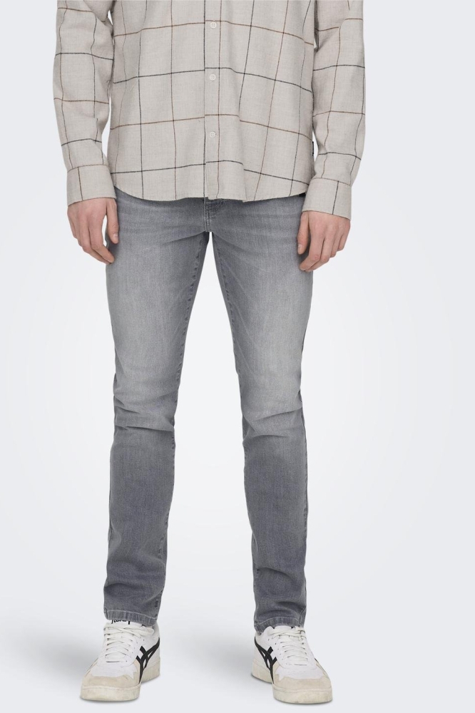 Only & Sons grijze heren jeans | Model vooraanzicht