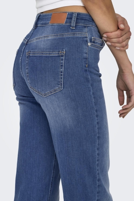Only blauwe dames jeans | Close up
