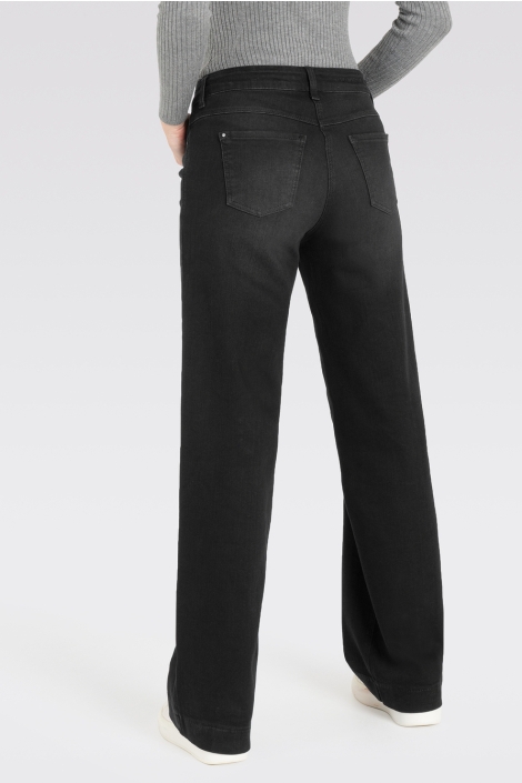Mac zwarte dames jeans | Model achteraanzicht
