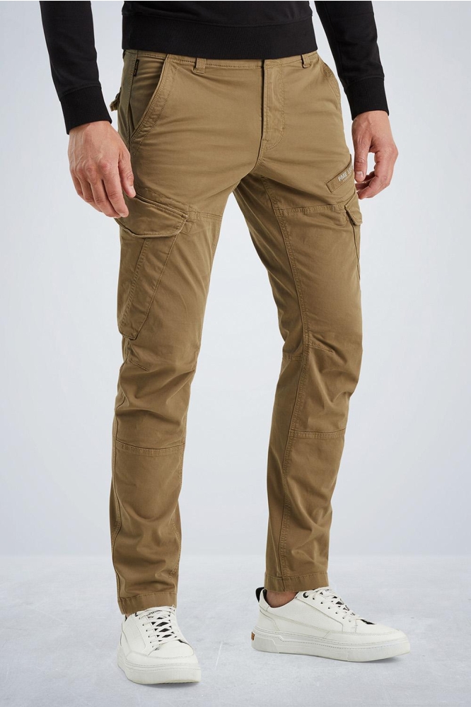 PME legend bruine heren broek | Model vooraanzicht