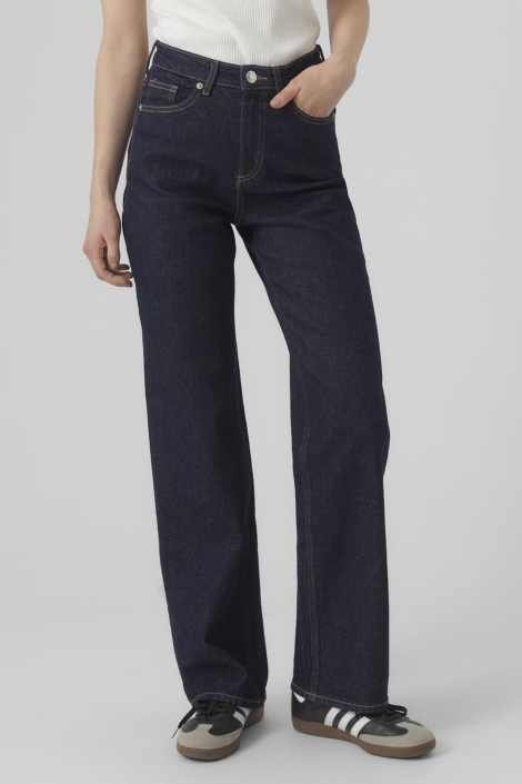 Vero Moda blauwe dames jeans | Model vooraanzicht
