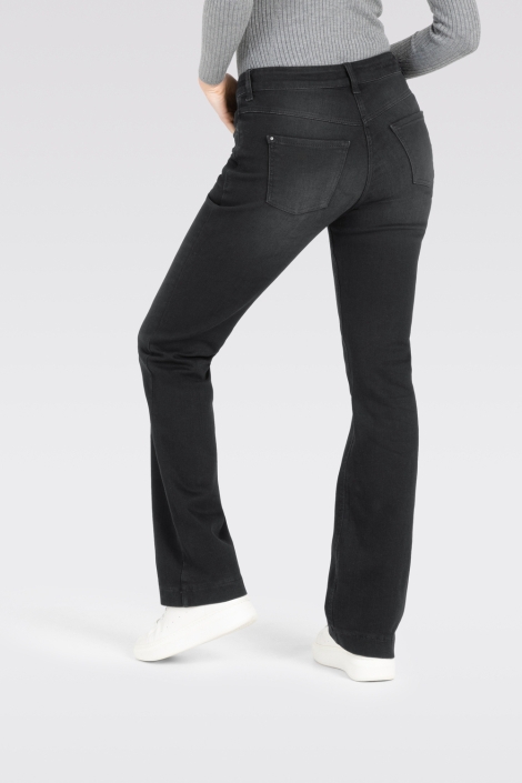 Mac zwarte dames jeans | Model achteraanzicht
