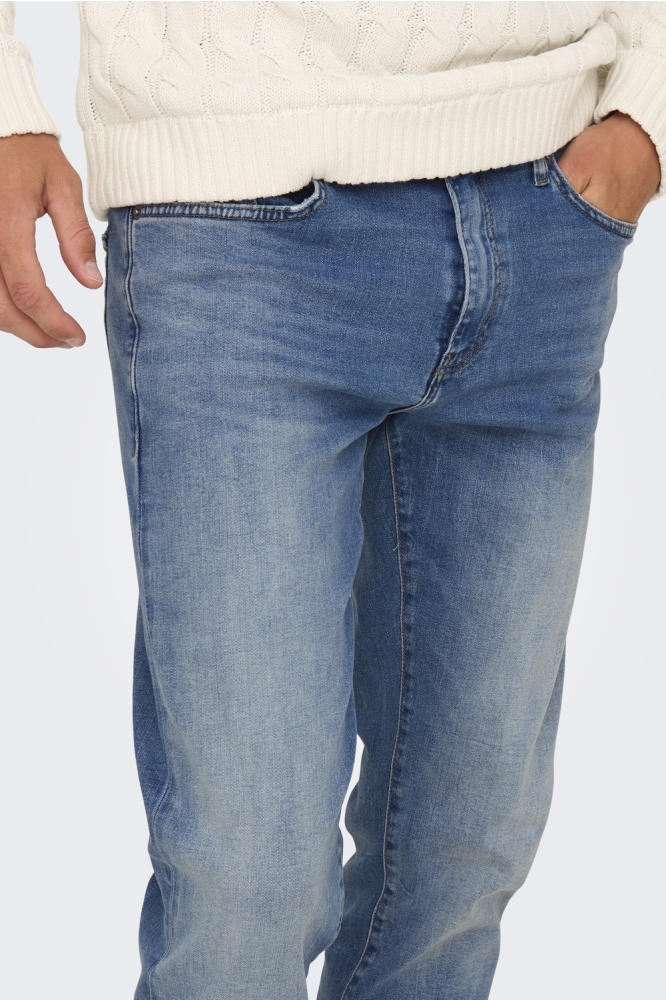 Only & Sons blauwe heren jeans | Model vooraanzicht