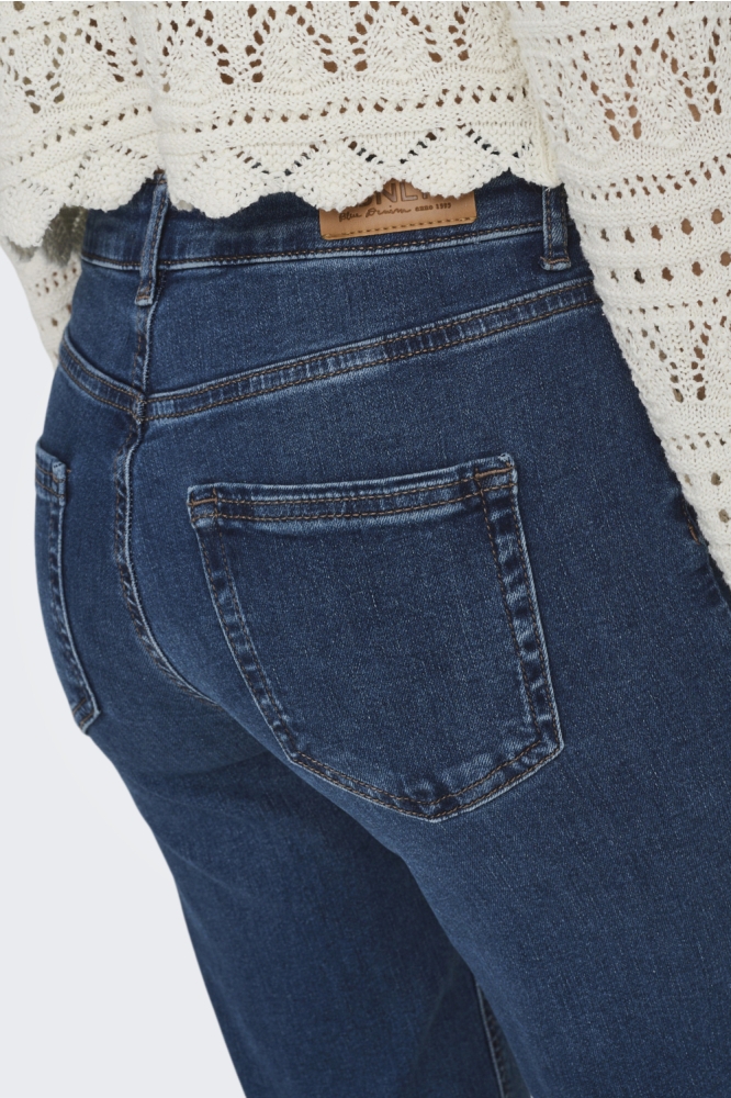 Only blauwe dames jeans | Close up