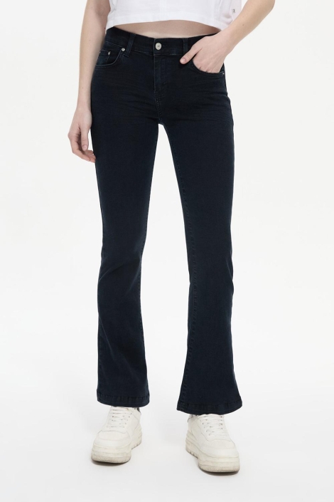 LTB blauwe dames jeans | Model vooraanzicht