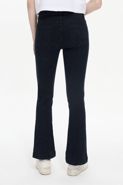 LTB blauwe dames jeans | Model achteraanzicht