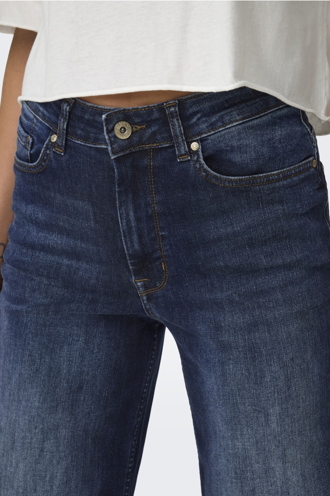 Only blauwe dames jeans | Close up