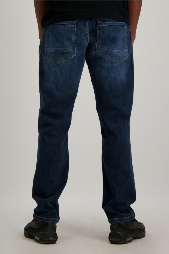 Cars blauwe heren jeans | Model achteraanzicht