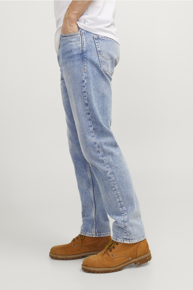 Jack & Jones blauwe heren jeans | Model zijaanzicht