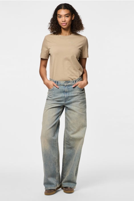 Pieces blauwe dames jeans | Model