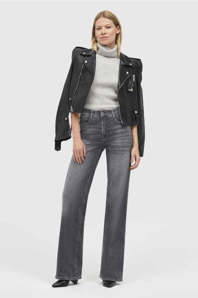 Mac grijze dames jeans | Model