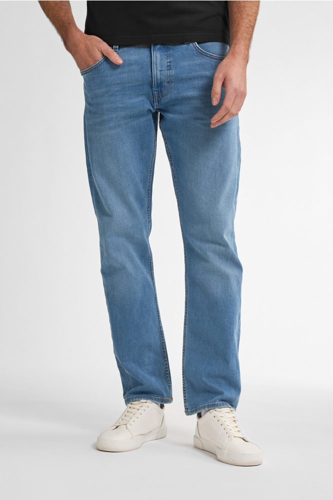 Petrol Industries blauwe heren jeans | Model vooraanzicht