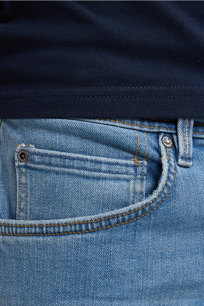 Petrol Industries blauwe heren jeans | Close up