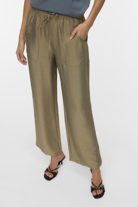 Vero Moda groene dames broek | Model