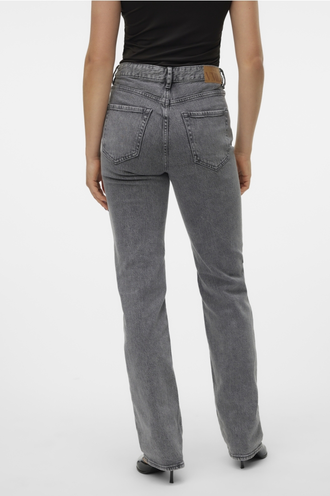 Vero Moda grijze dames jeans | Model achteraanzicht
