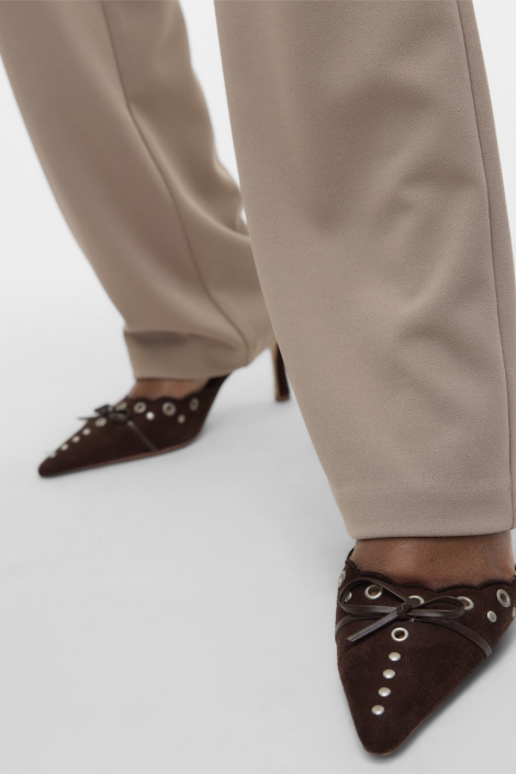 Vero Moda taupe dames broek | Close up