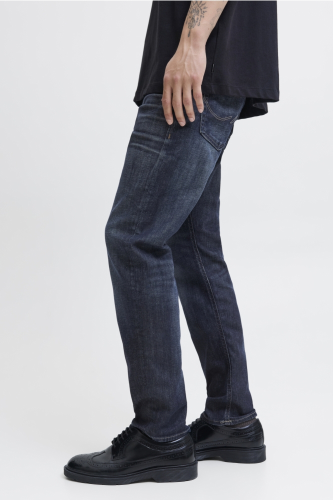 Jack & Jones blauwe heren jeans | Model zijaanzicht