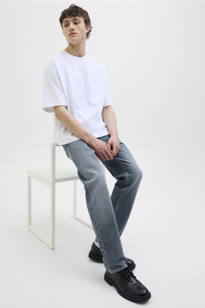 Jack & Jones blauwe heren jeans | Model