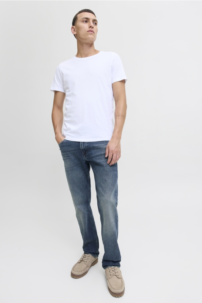 Jack & Jones blauwe heren jeans | Model vooraanzicht
