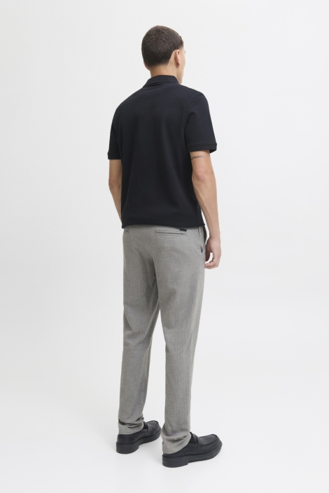 Jack & Jones grijze heren broek | Model achteraanzicht