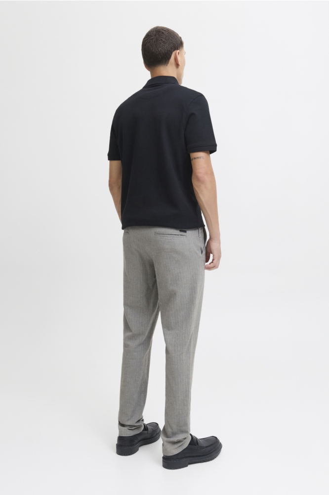 Jack & Jones grijze heren broek | Model achteraanzicht