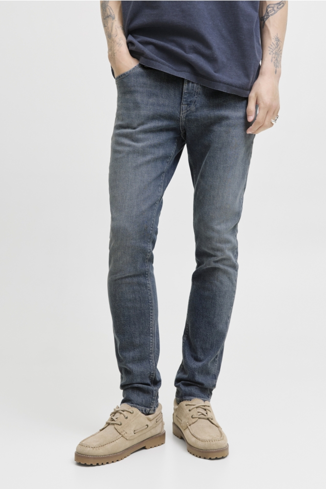 Jack & Jones grijze heren jeans | Model vooraanzicht
