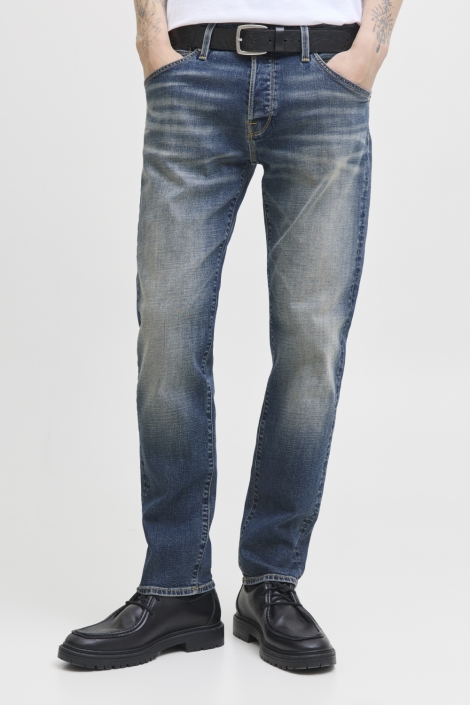 Jack & Jones blauwe heren jeans | Model vooraanzicht