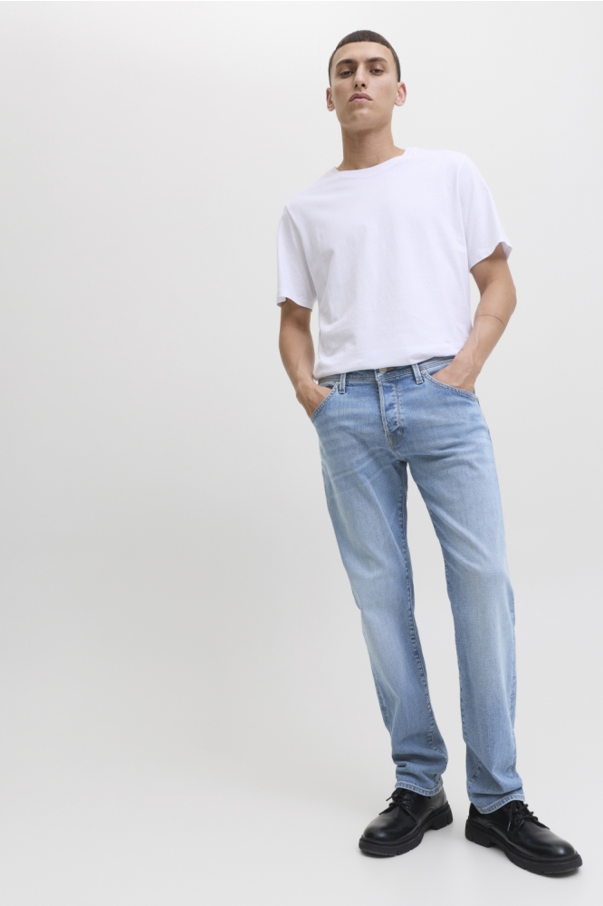 Jack & Jones blauwe heren jeans | Model