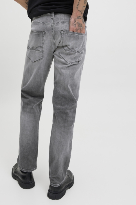 Jack & Jones zwarte heren jeans | Model achteraanzicht