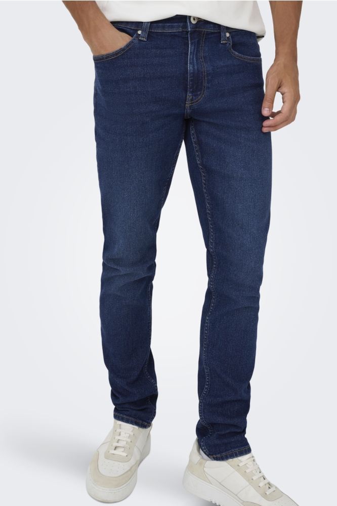 Only & Sons blauwe heren jeans | Model vooraanzicht