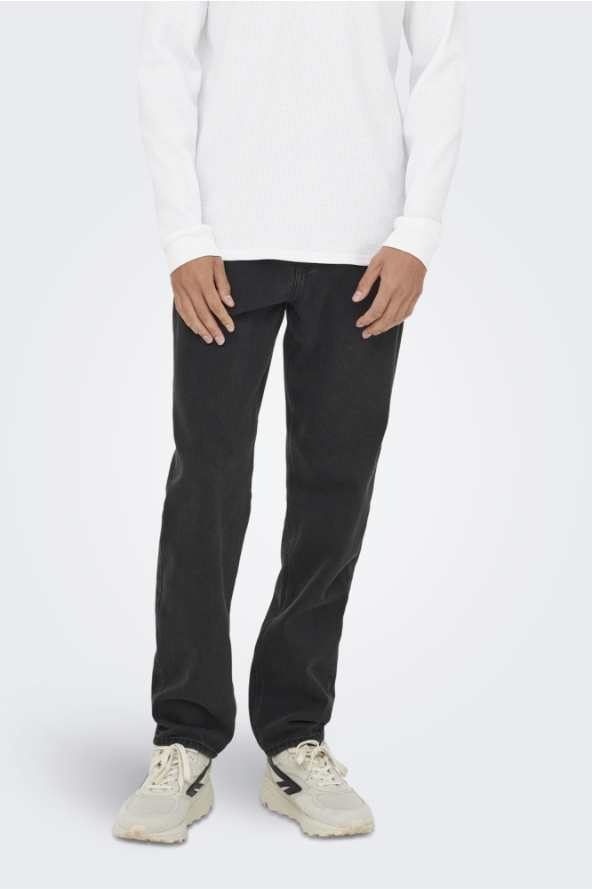 Only & Sons zwarte heren jeans | Model vooraanzicht