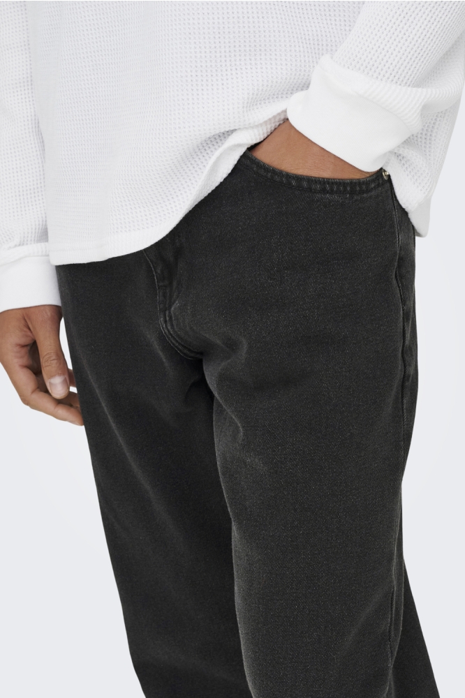 Only & Sons zwarte heren jeans | Close up