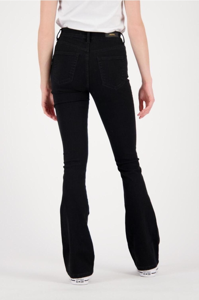 Raizzed zwarte dames jeans | Model achteraanzicht