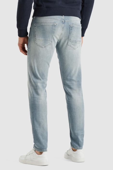 Cast Iron blauwe heren jeans | Model achteraanzicht