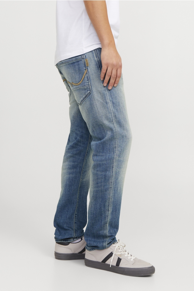 Jack & Jones blauwe heren jeans | Model zijaanzicht
