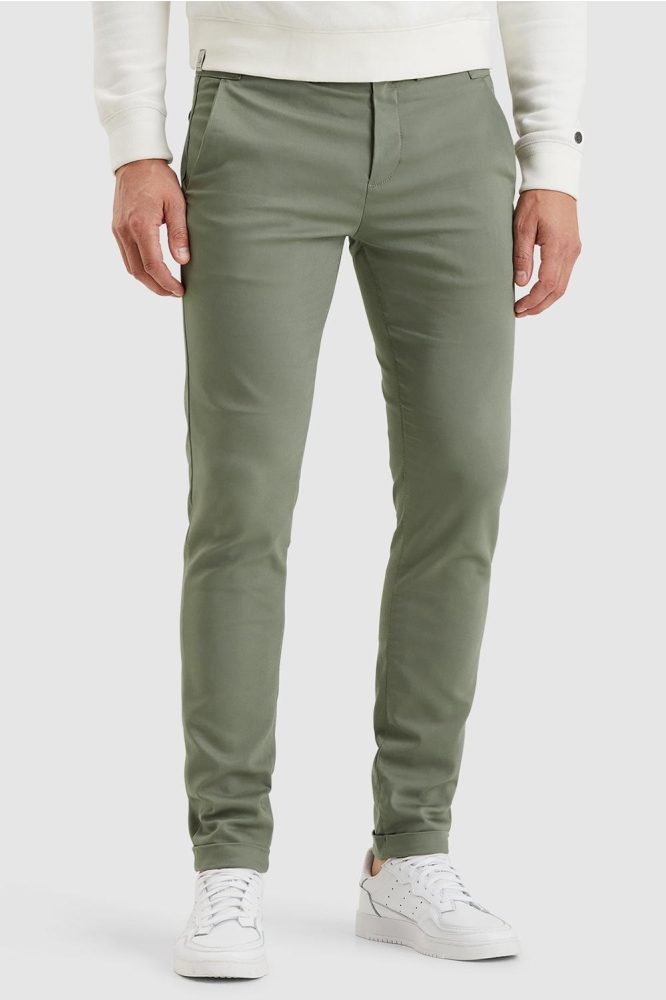 Cast Iron groene heren broek | Model vooraanzicht