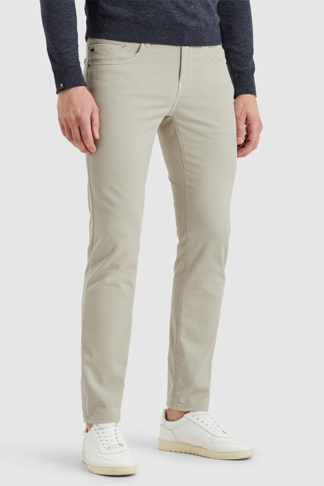 Vanguard beige heren broek | Model zijaanzicht