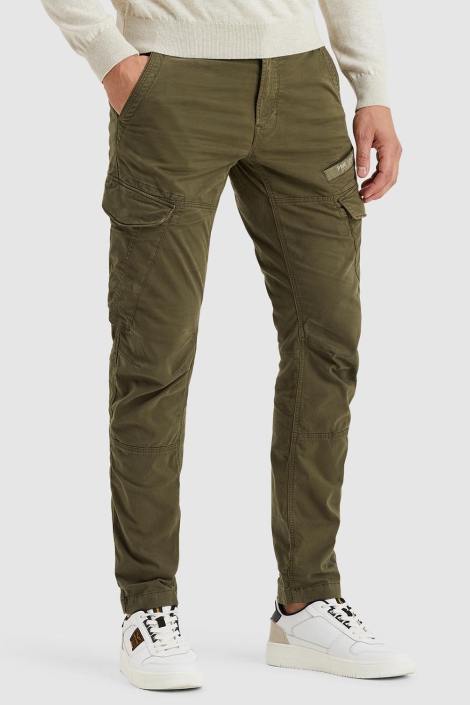 PME legend groene heren broek | Model zijaanzicht