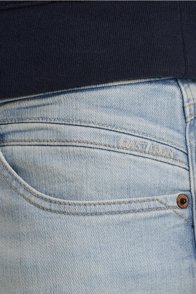 Cast Iron blauwe heren jeans | Close up