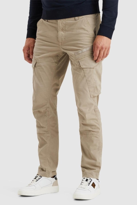 PME legend beige heren broek | Model zijaanzicht