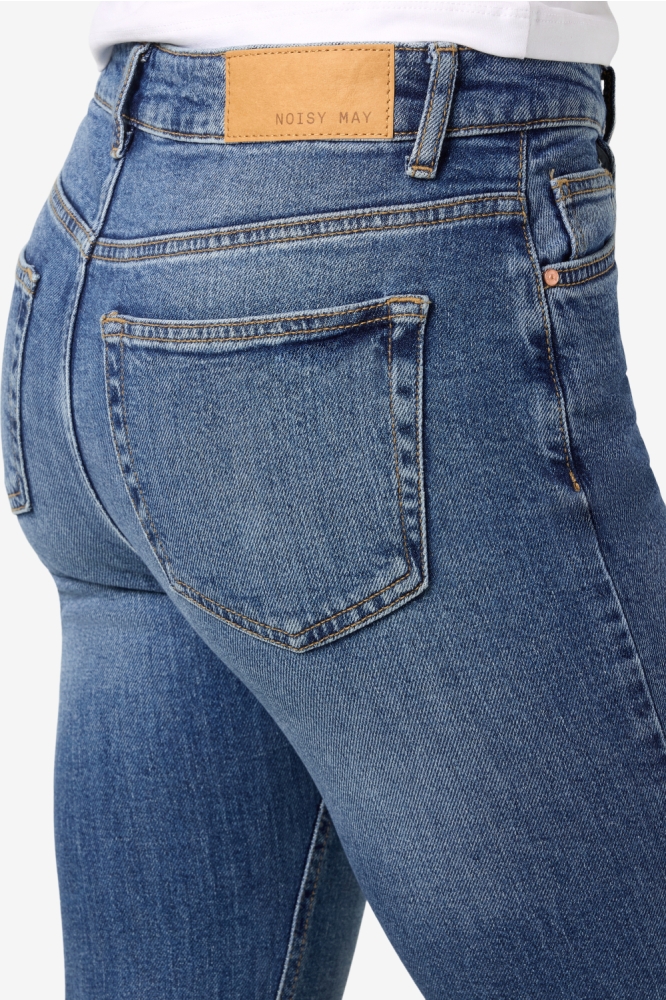 Noisy may blauwe dames jeans | Close up
