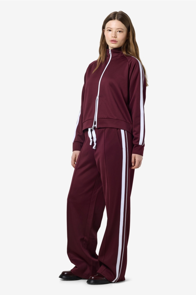 Noisy may bordeaux dames broek | Model