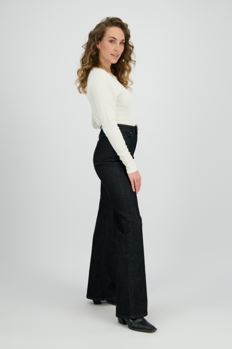 Raizzed zwarte dames jeans | Model zijaanzicht