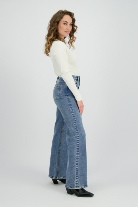 Raizzed blauwe dames jeans | Model